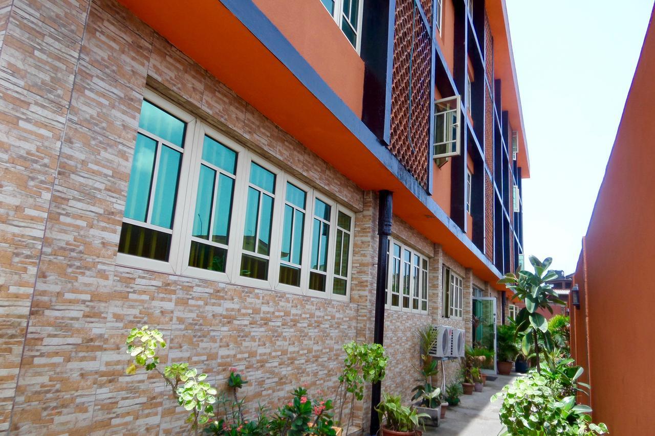 Apollo Hotel Lagos Buitenkant foto
