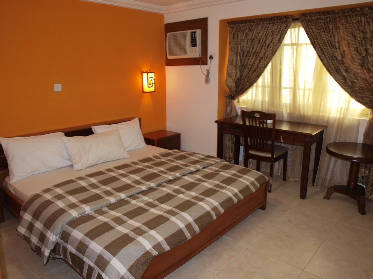 Apollo Hotel Lagos Buitenkant foto