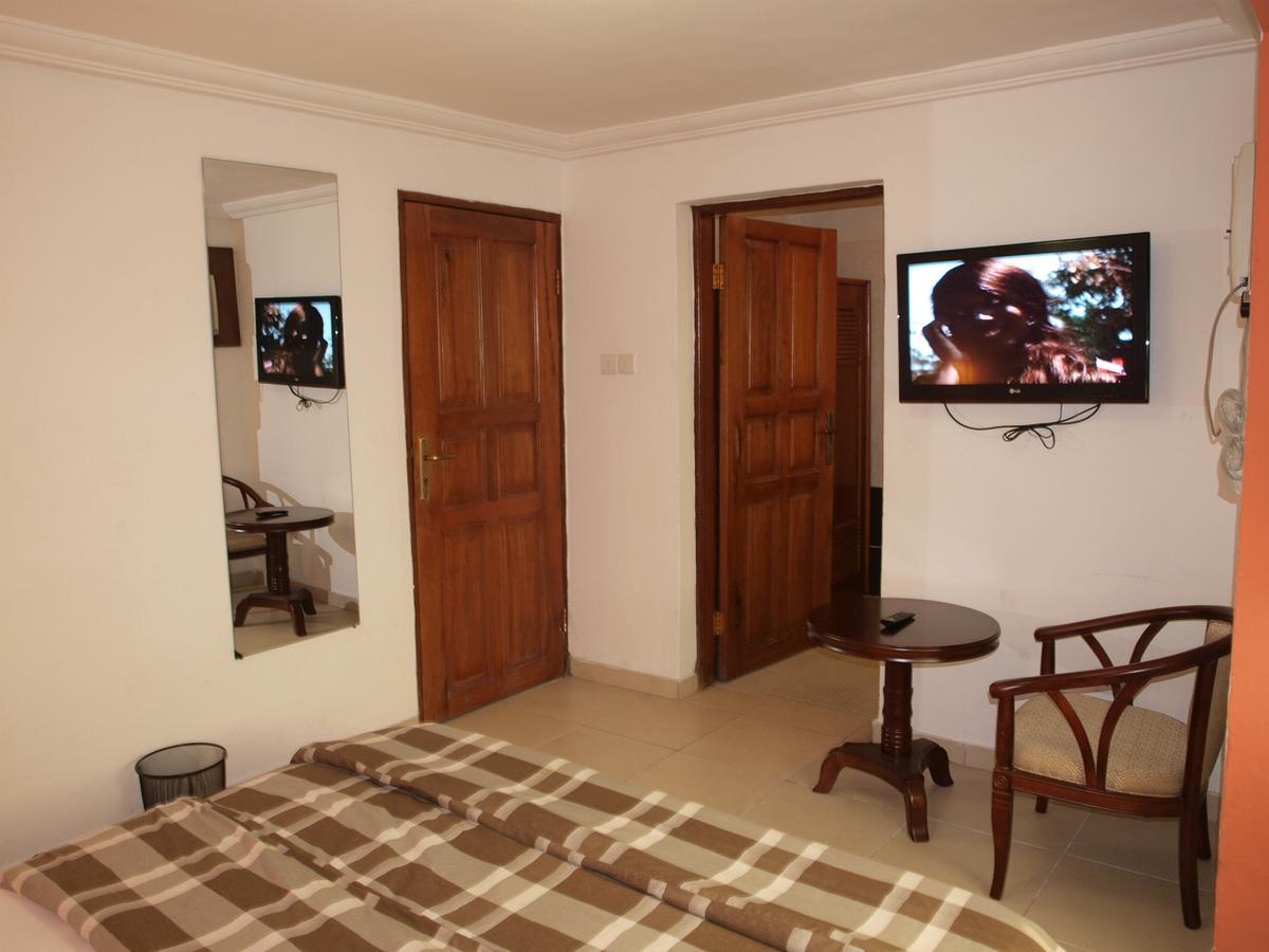 Apollo Hotel Lagos Buitenkant foto