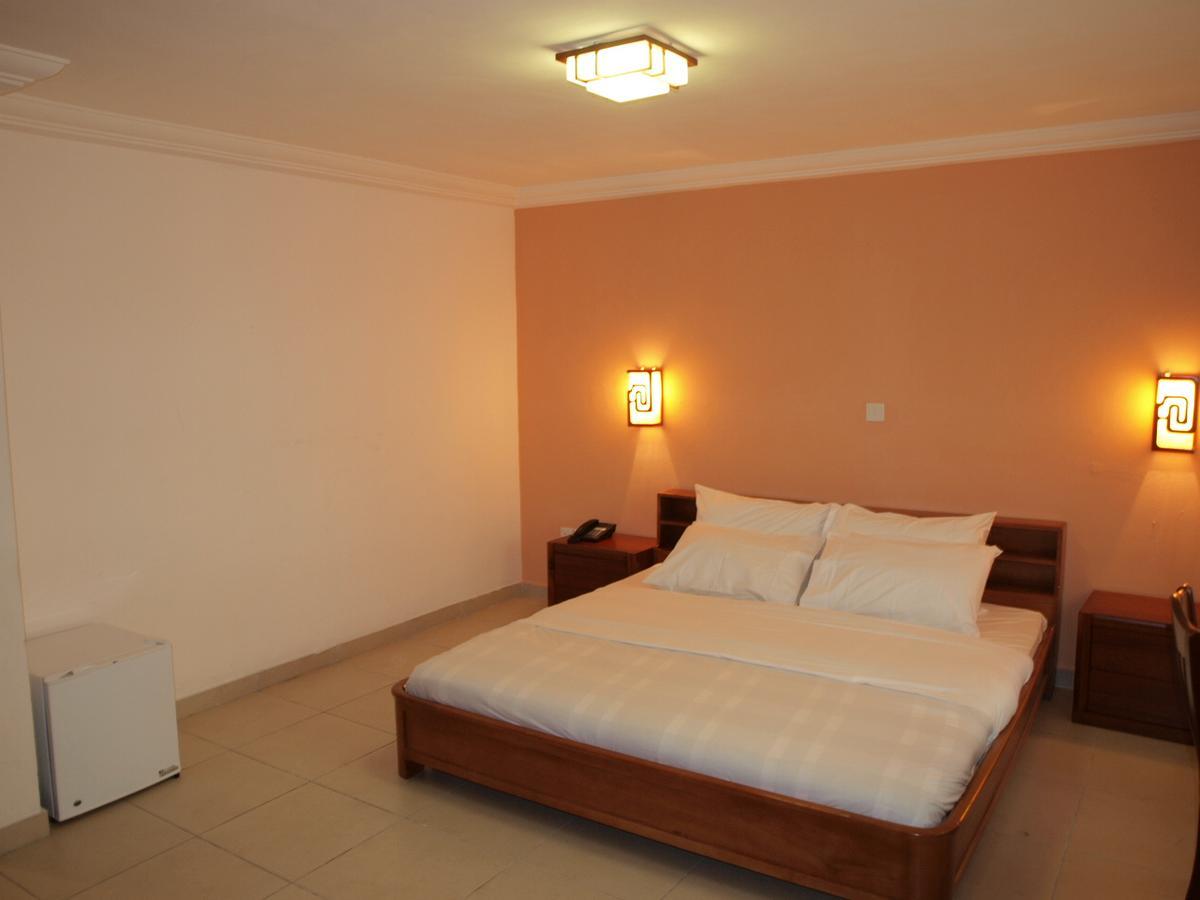 Apollo Hotel Lagos Buitenkant foto