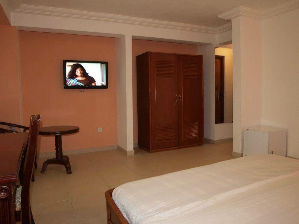 Apollo Hotel Lagos Buitenkant foto