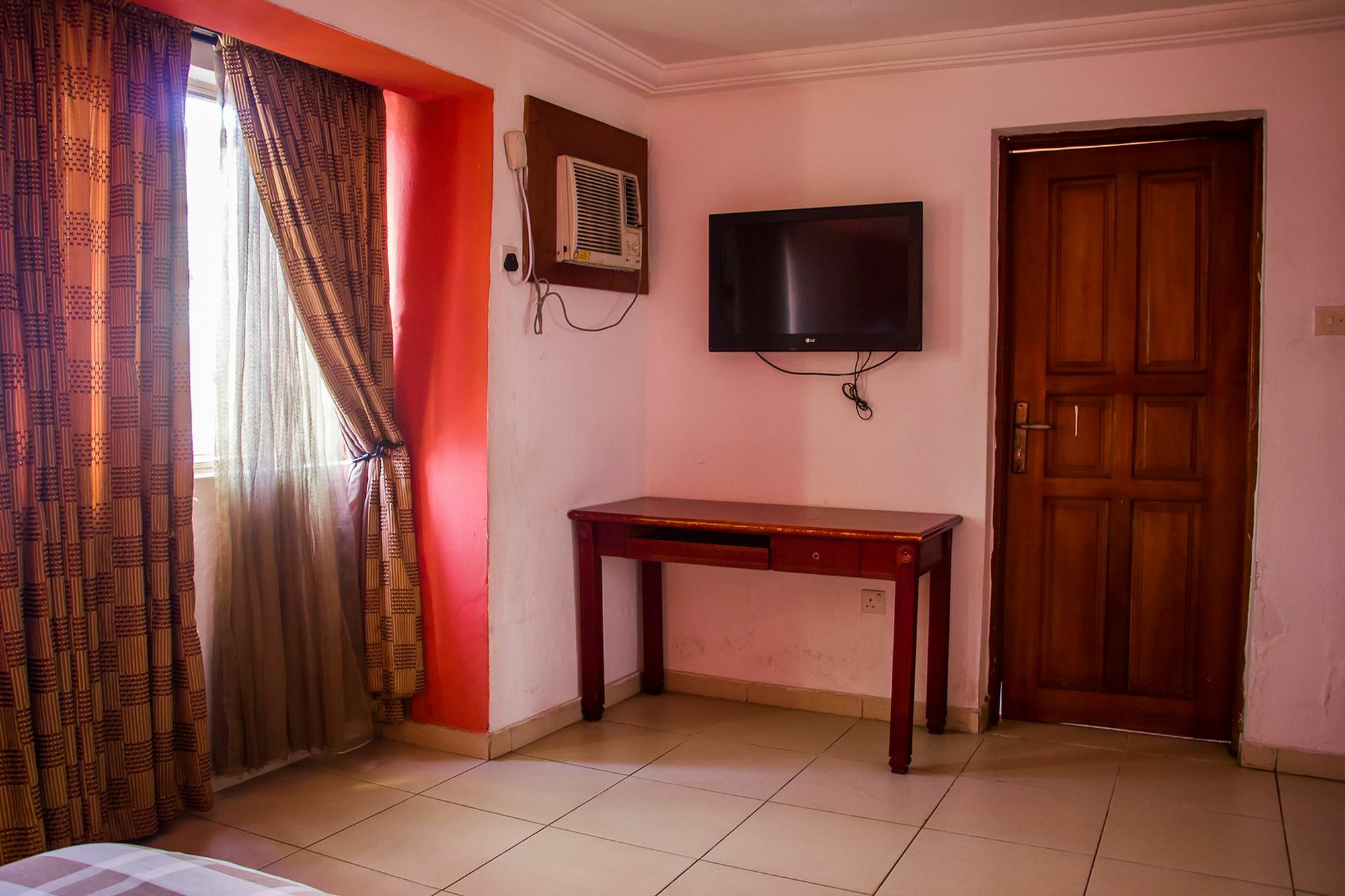 Apollo Hotel Lagos Buitenkant foto