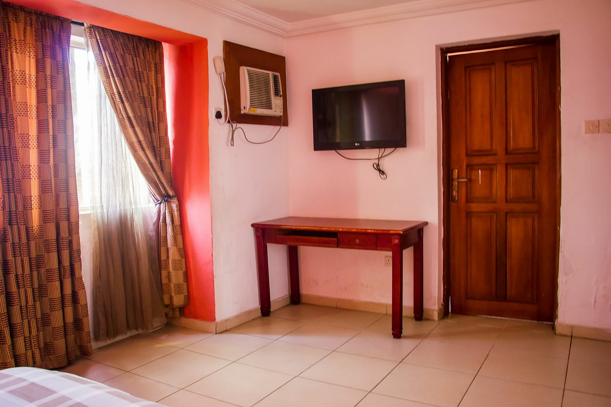 Apollo Hotel Lagos Buitenkant foto